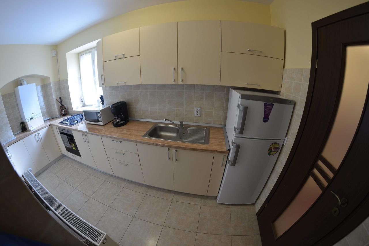 Apartment Luca Poarta Schei Брашов Екстер'єр фото