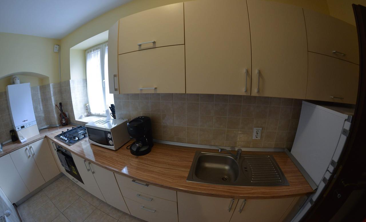 Apartment Luca Poarta Schei Брашов Екстер'єр фото